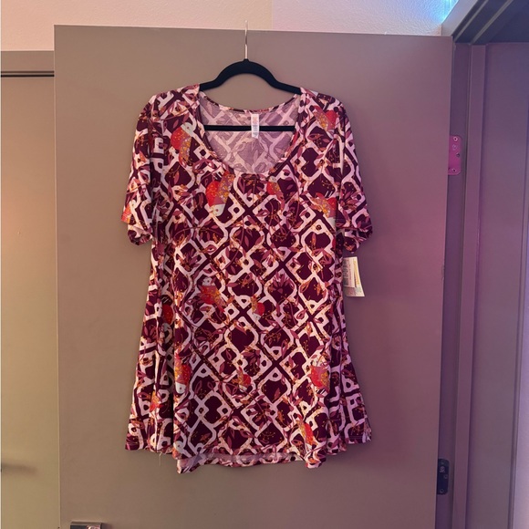 BNWT Maroon, red and cream LulaRoe Perfect T - Picture 2 of 9